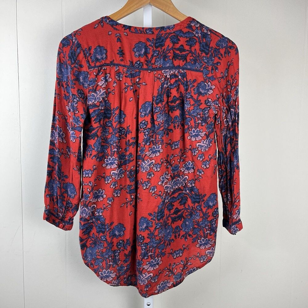 Lucky Brand‎ Peasant Top Womens XS Red Blue Floral Button Front Rayon Boho - Picture 5 of 6